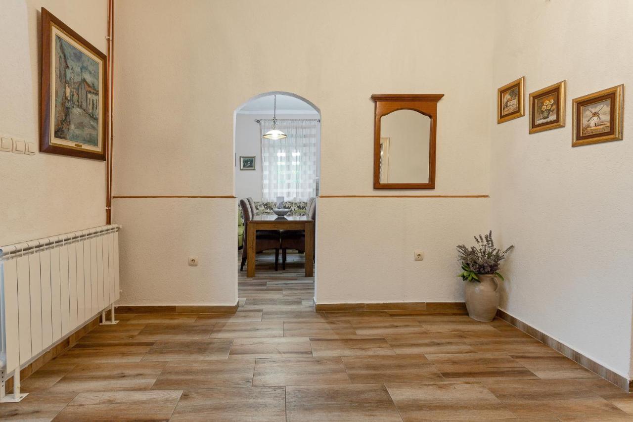 Vila Boljevic Podgorica Luaran gambar