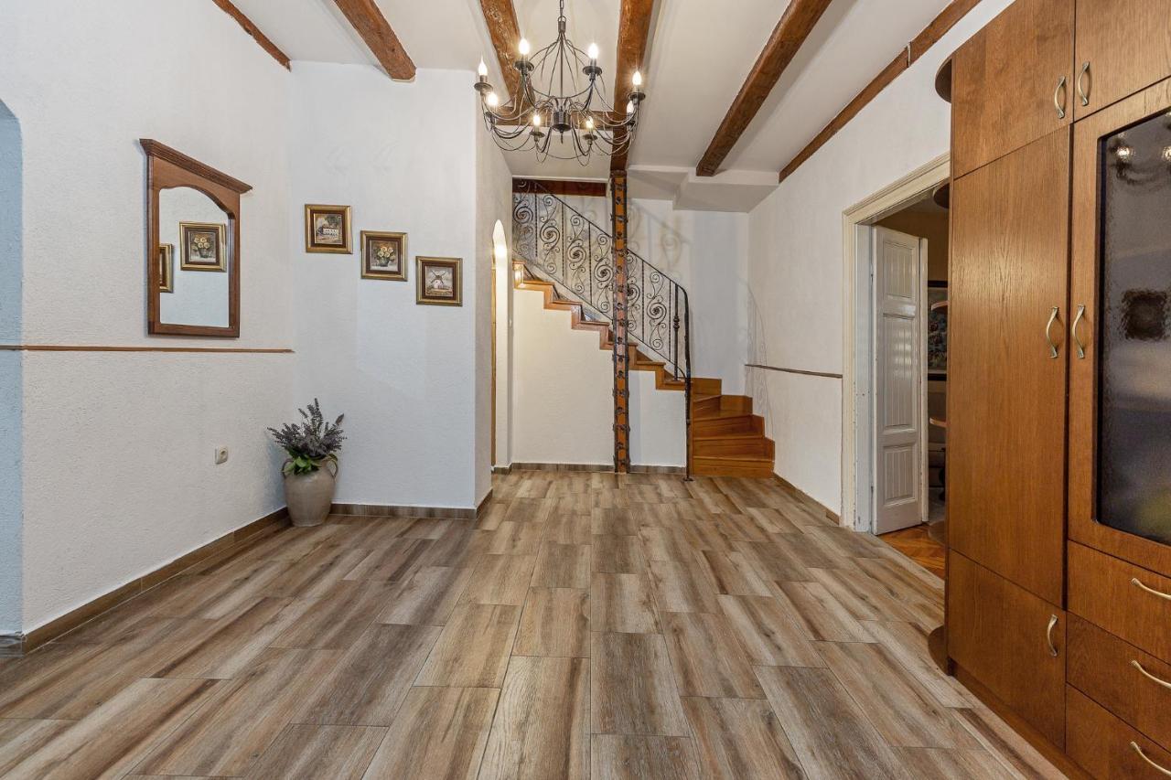 Vila Boljevic Podgorica Luaran gambar