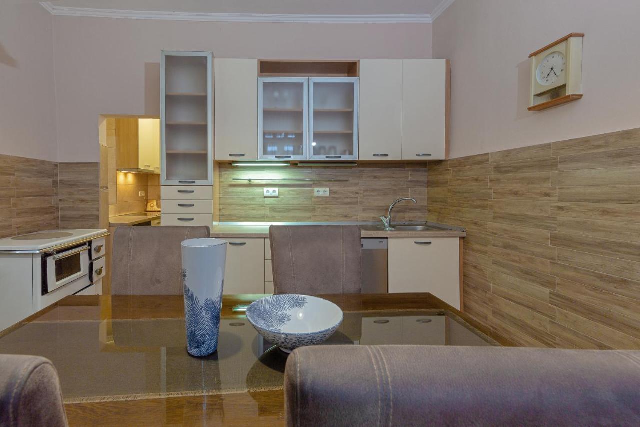 Vila Boljevic Podgorica Luaran gambar