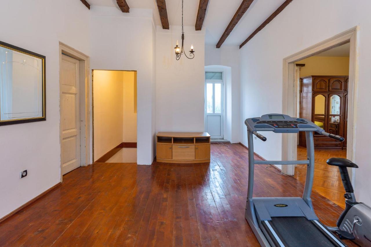 Vila Boljevic Podgorica Luaran gambar